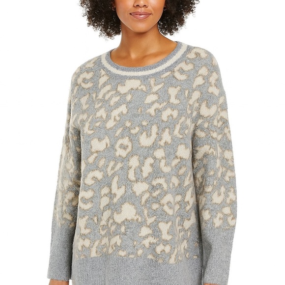 POL Gray and Cream Patterned Sweater - Picture 1 of 4